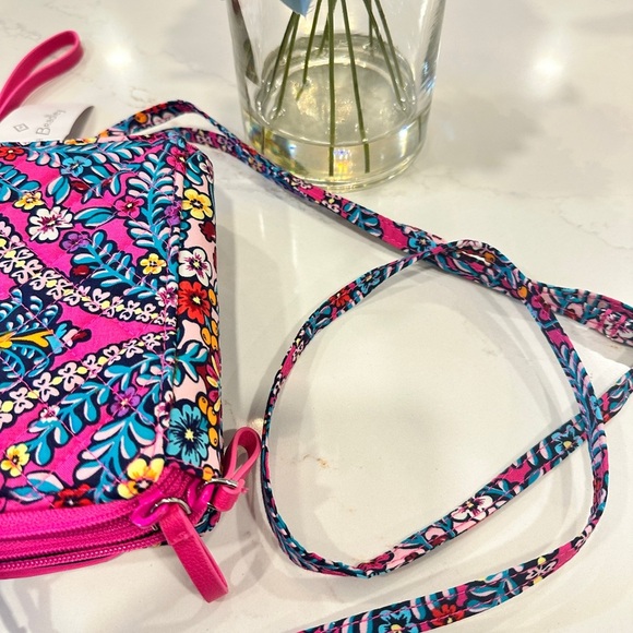 Vera Bradley iconic RFID all in one crossbody Tapestry Pink - Picture 4 of 9